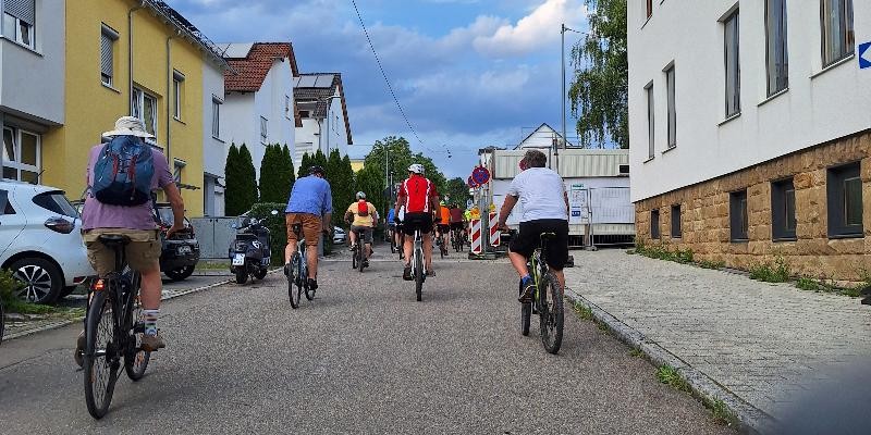 Radfahrer auf einer Straße