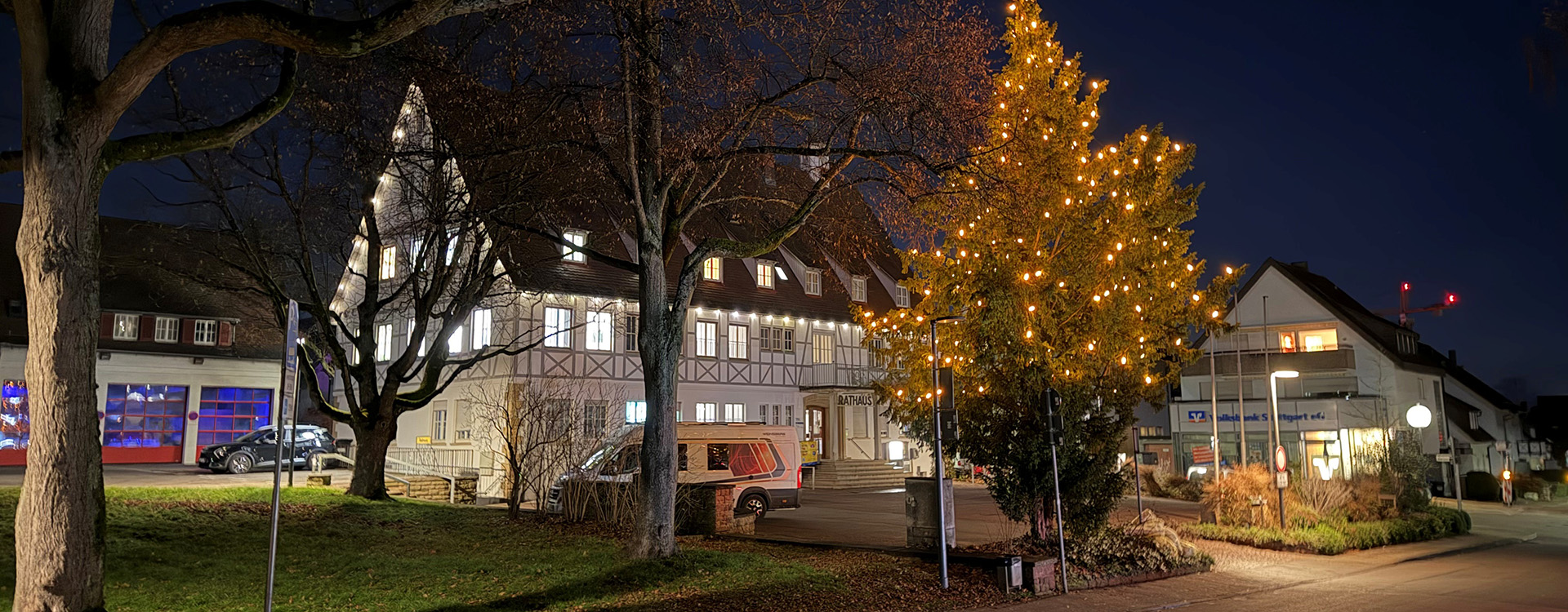 Zur Seite der Stadtverwaltung Rathaus Leinfelden