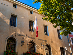 Partnerstädte Rathaus der französischen Partnerstadt Manosque
