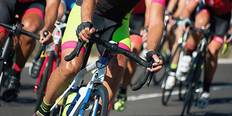 Radsportler bei einem Radrennen